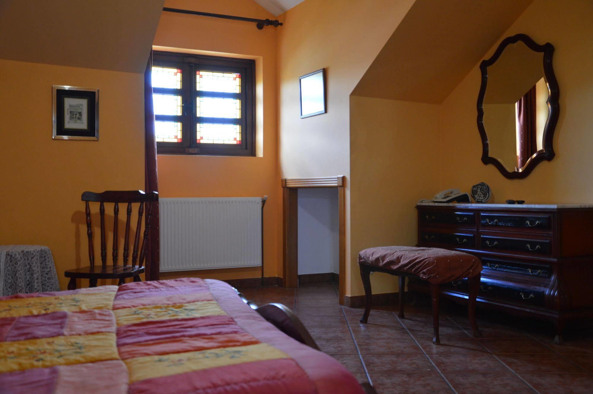Hotel Mar De Queo 2* Carballo