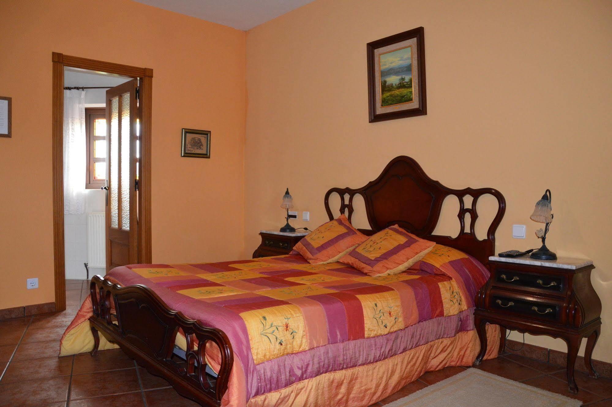 Hotel Hotel Mar De Queo 2*