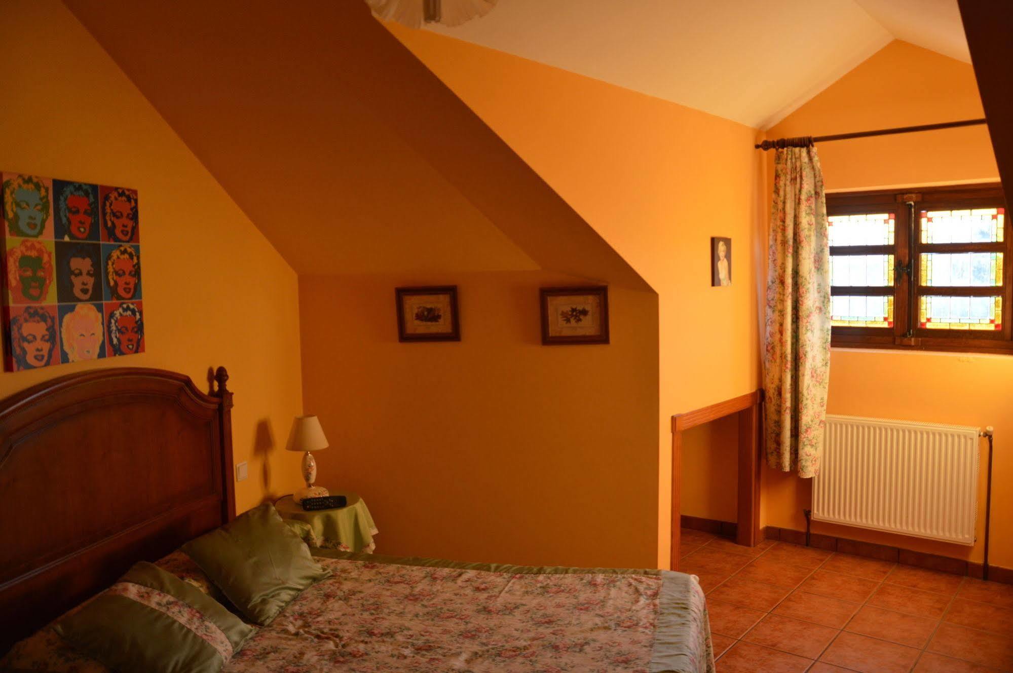 Hotel Mar De Queo 2*
