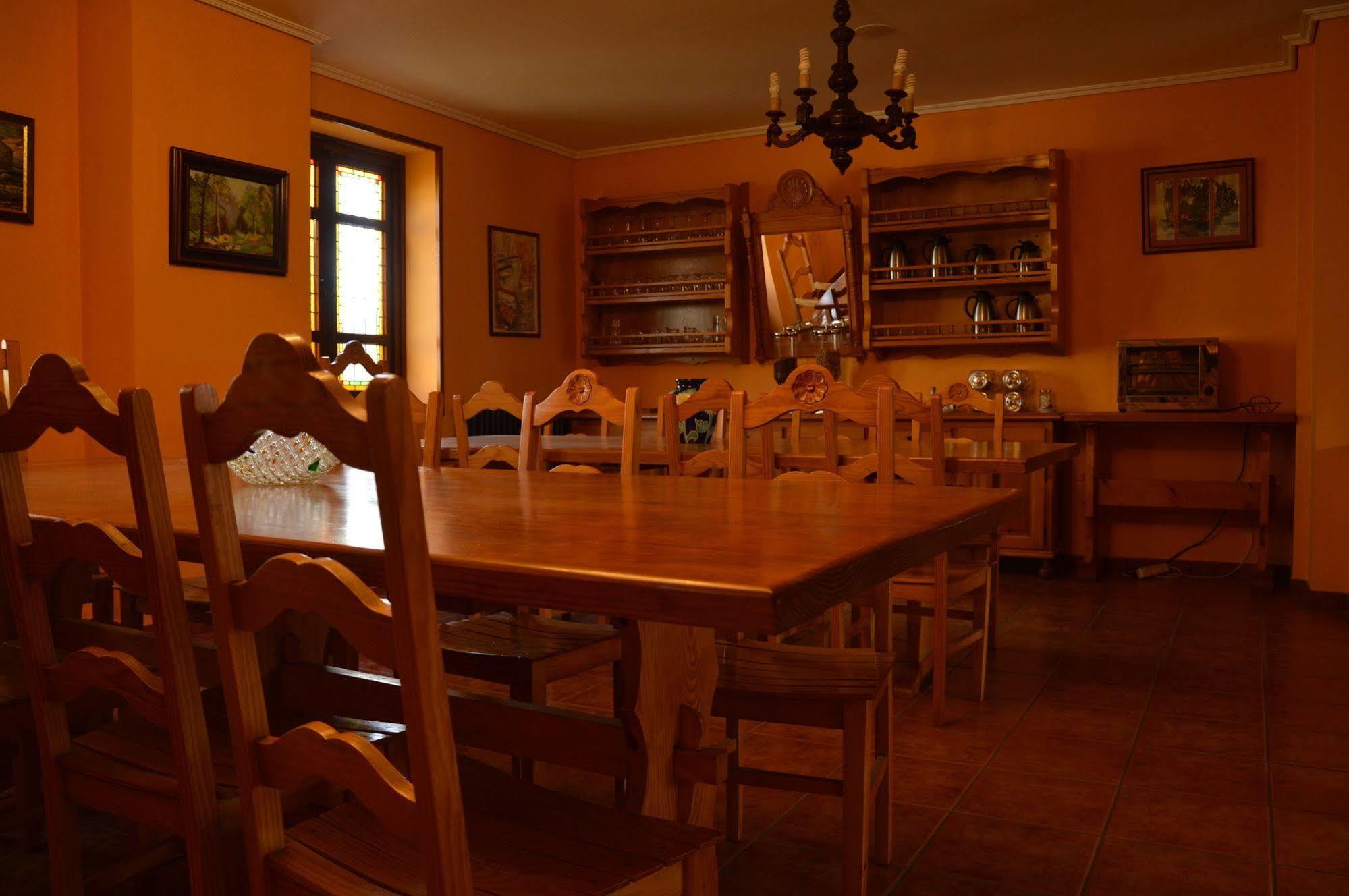 Hotel Mar De Queo