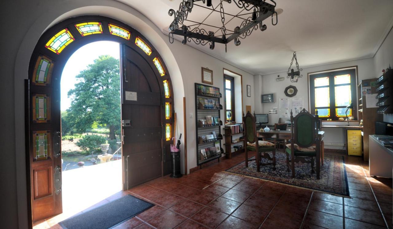 Hotel Mar De Queo Carballo